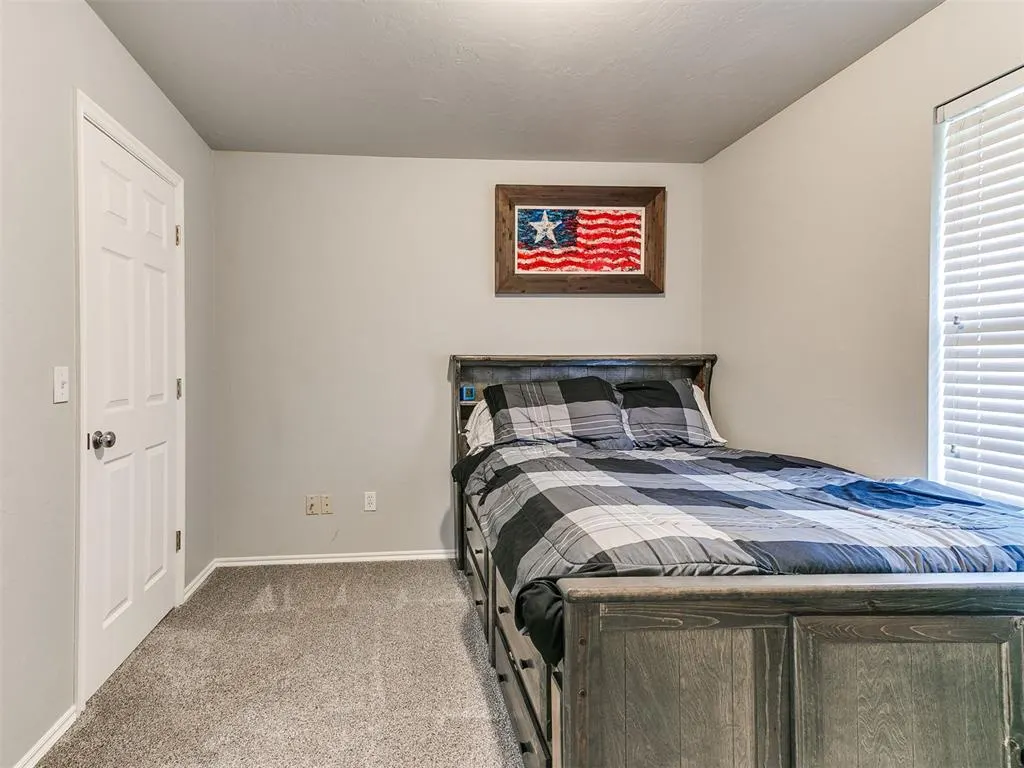 Photo 18 — 701 Taber Lane, Edmond, OK 73003