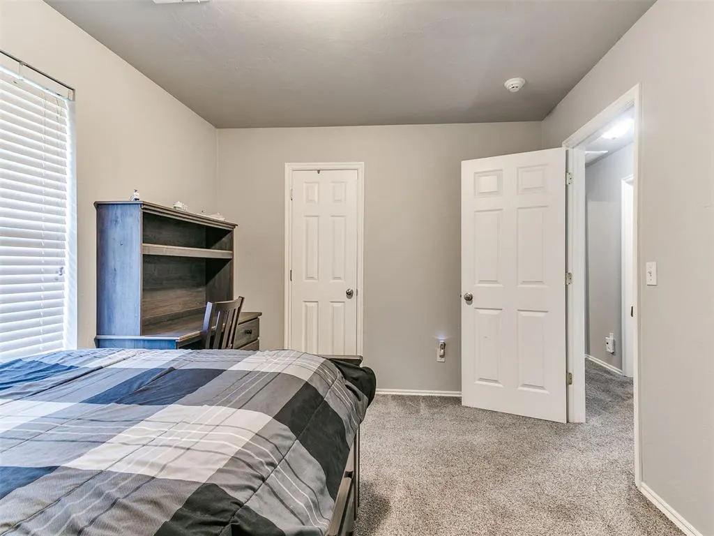 Photo 19 — 701 Taber Lane, Edmond, OK 73003