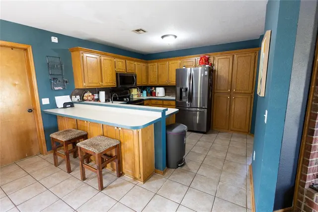 Photo 6 — 7900 S Cimarron Road, Mustang, OK 73064