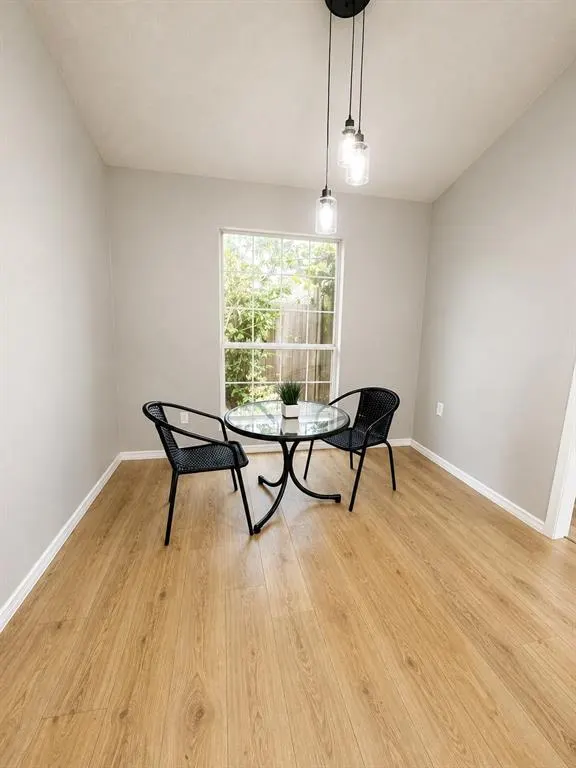 Photo 5 — 10413 Doris Place, Oklahoma City, OK 73162