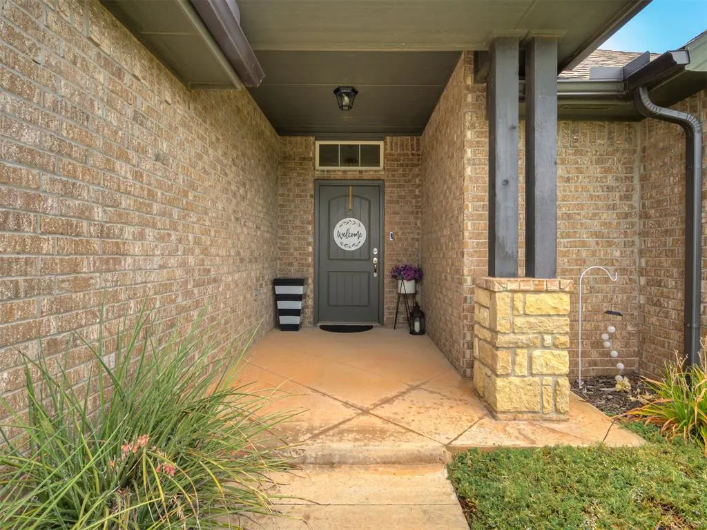 Photo 4 — 18512 Winamack Road, Edmond, OK 73012