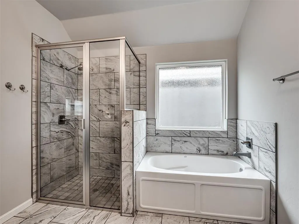 Photo 21 — 18512 Winamack Road, Edmond, OK 73012