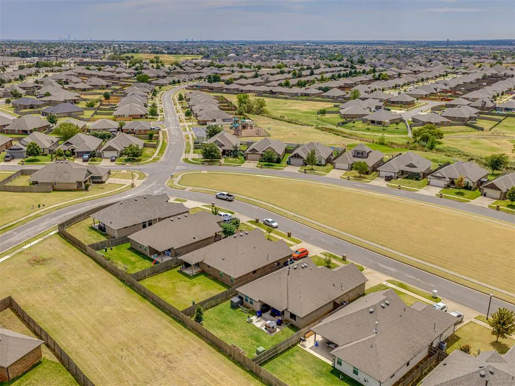 Photo 42 — 18512 Winamack Road, Edmond, OK 73012