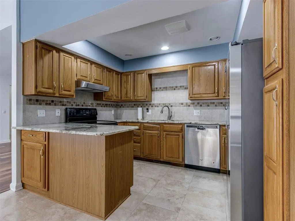 Photo 9 — 3205 NW 36th Street, Oklahoma City, OK 73112