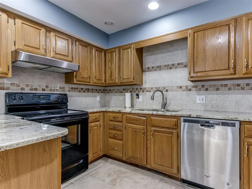 Photo 10 — 3205 NW 36th Street, Oklahoma City, OK 73112