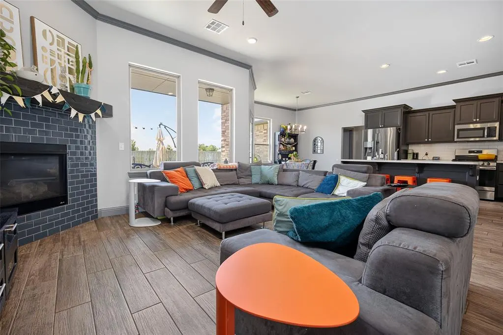 Photo 6 — 18392 Chuckwagon Trail, Norman, OK 73072