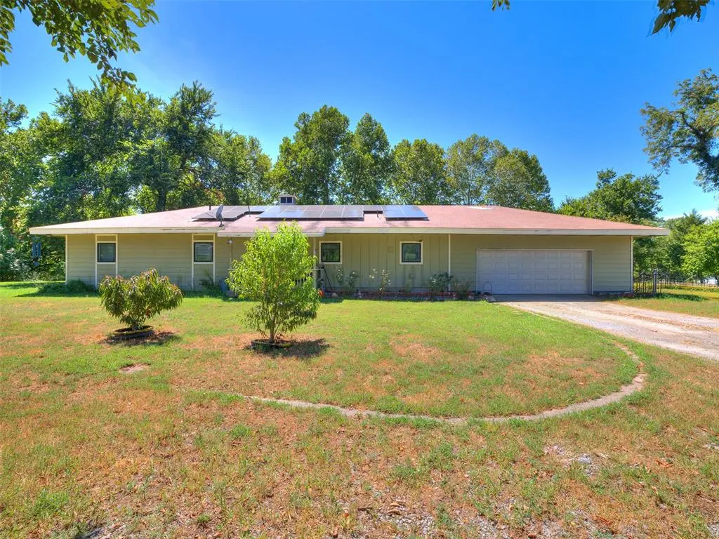 Front exterior — 82 Buck Creek Trail, Bartlesville, OK 74003