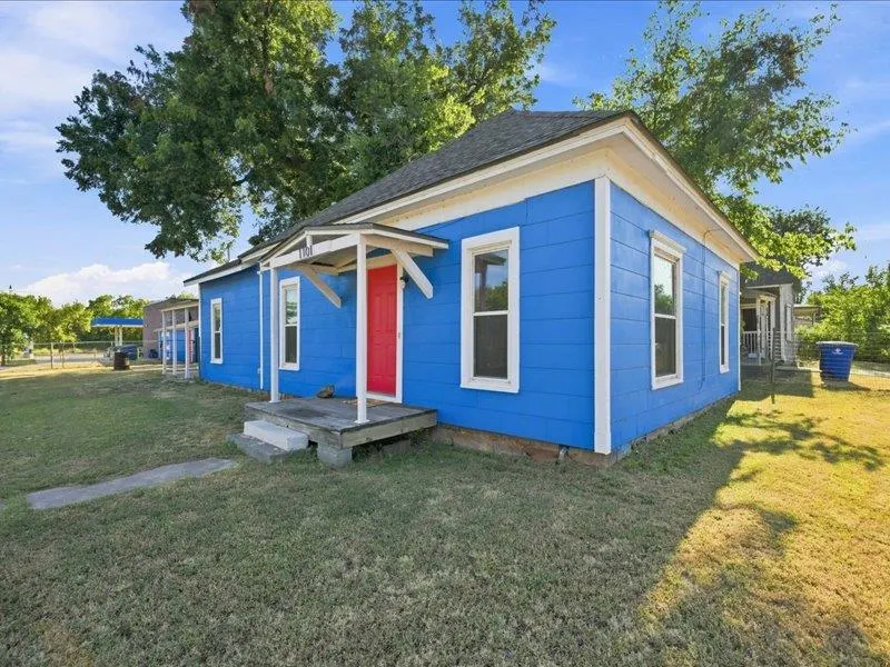 Photo 4 — 1101 W Warner Avenue, Guthrie, OK 73044