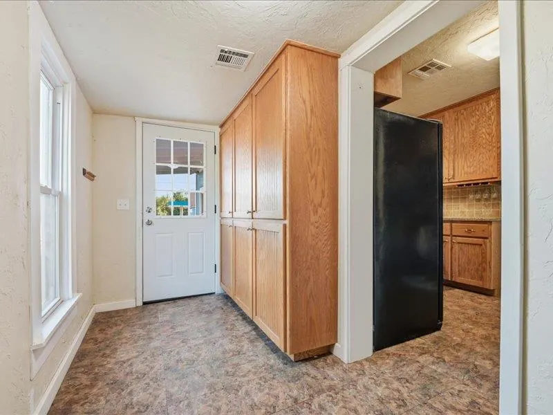 Photo 16 — 1101 W Warner Avenue, Guthrie, OK 73044
