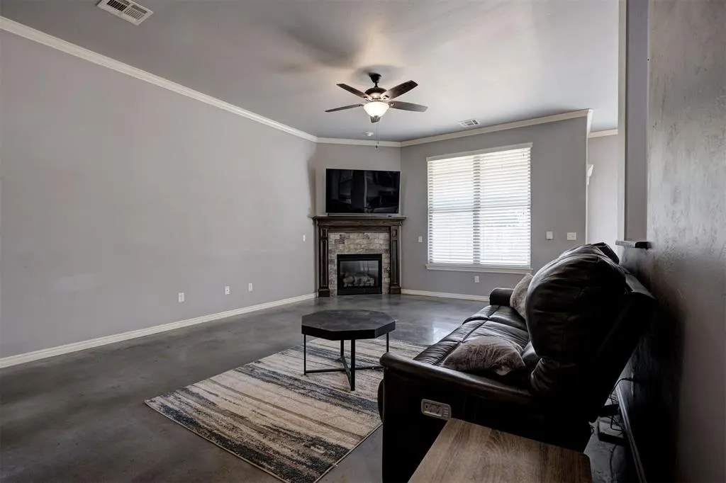 Photo 7 — 10920 SW 36th Street, Yukon, OK 73099