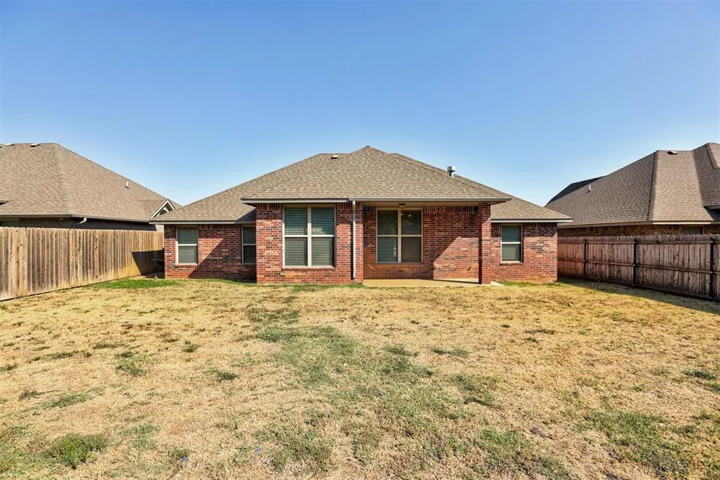 Photo 34 — 10920 SW 36th Street, Yukon, OK 73099