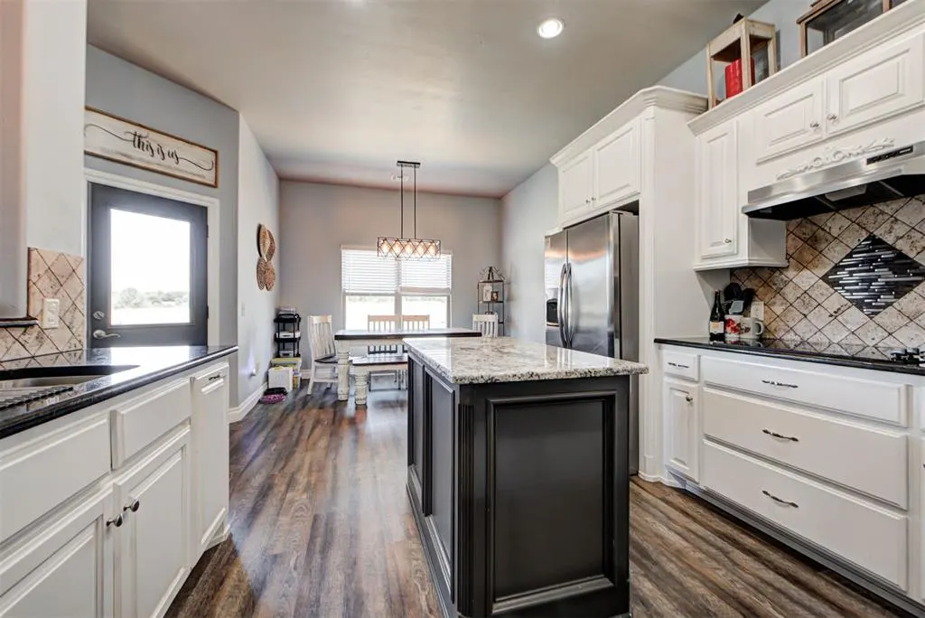 Photo 19 — 281 Meadow Lark Lane, Blanchard, OK 73010