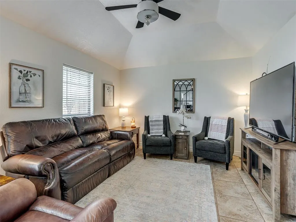 Photo 8 — 5001 Ladbrook Street, Norman, OK 73072