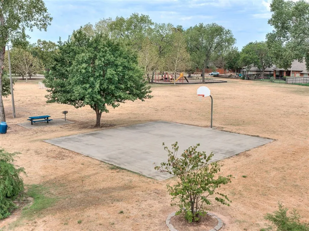 Photo 49 — 5001 Ladbrook Street, Norman, OK 73072