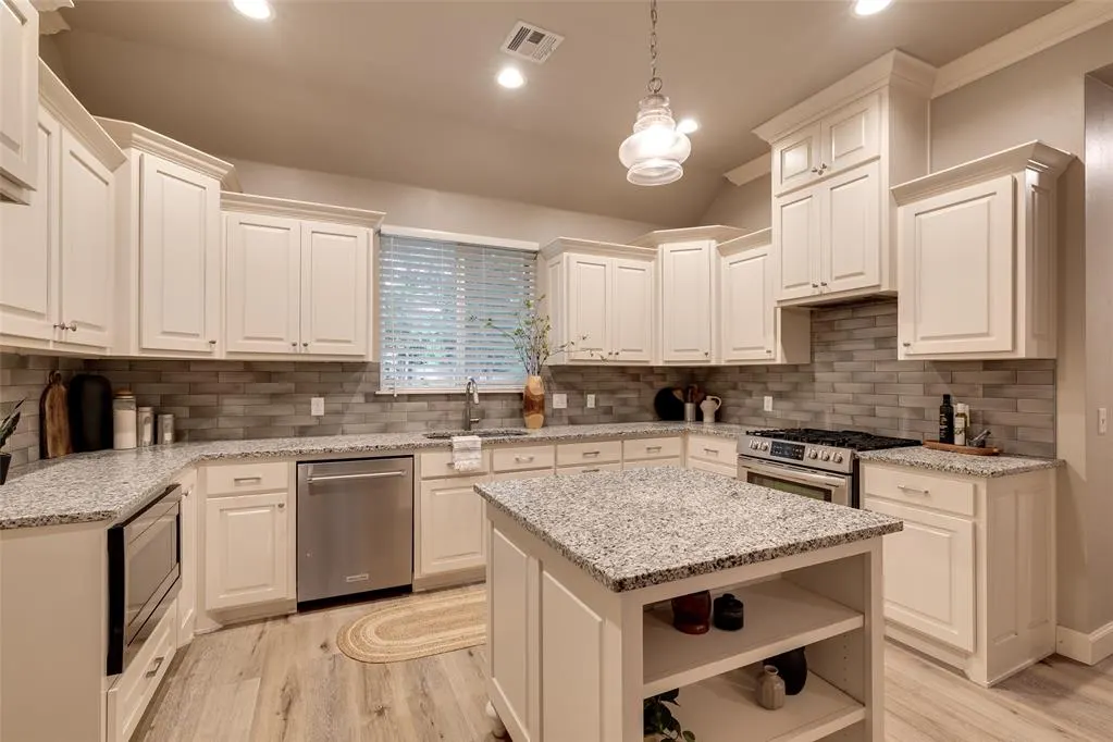 Photo 11 — 12475 Stone Hill Drive, Guthrie, OK 73044