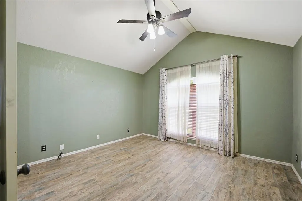 Photo 13 — 1117 Pruett Drive, Edmond, OK 73003