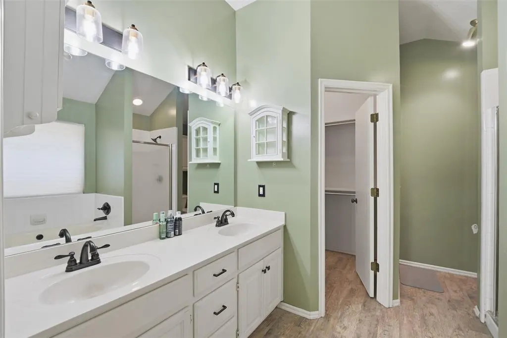 Photo 15 — 1117 Pruett Drive, Edmond, OK 73003