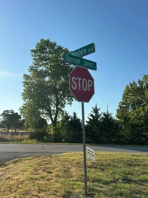 Photo 6 — N Wilshire Boulevard, Oklahoma City, OK 73084