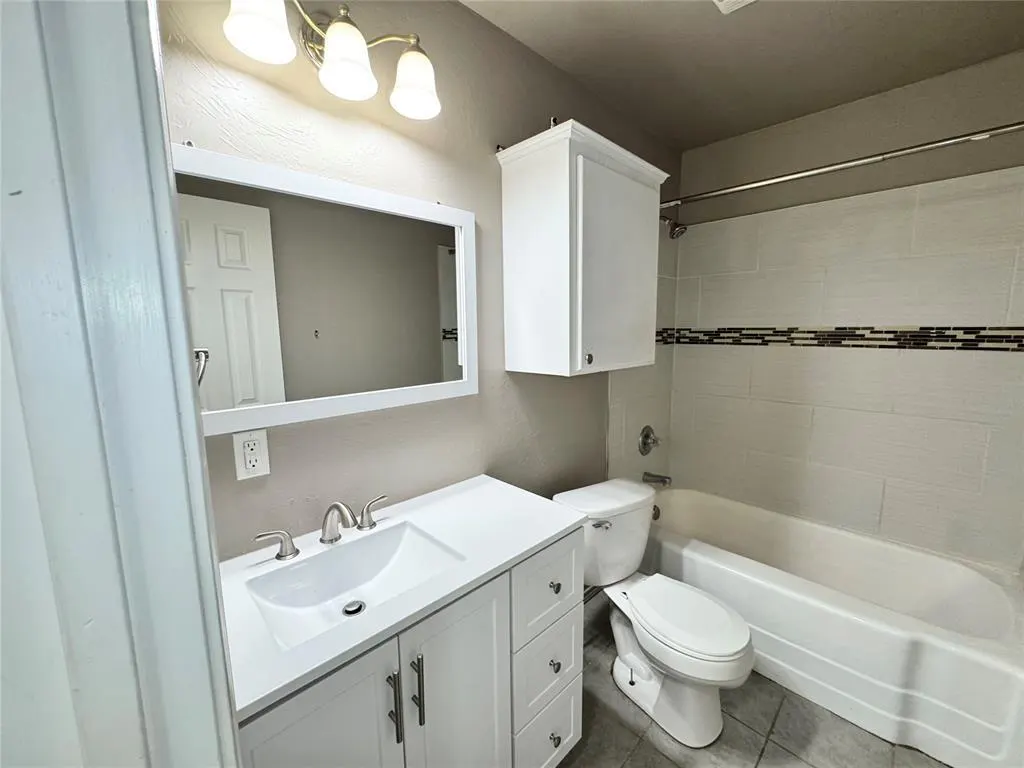 Photo 8 — 2411 N Clarke Street, Choctaw, OK 73020