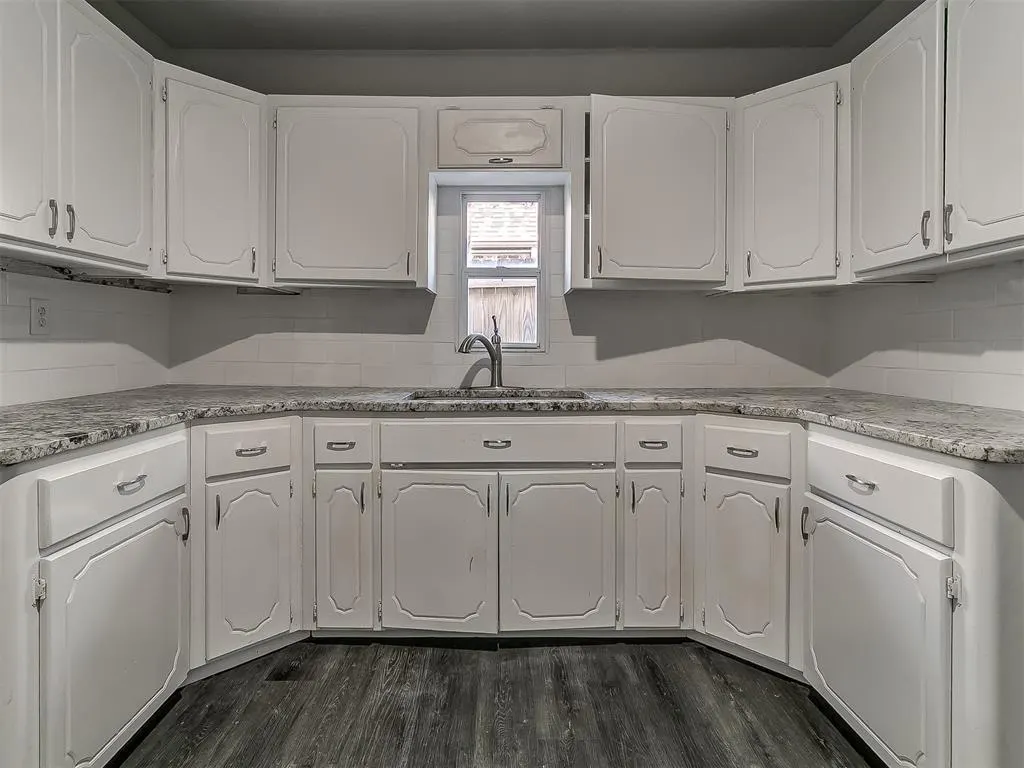 Photo 8 — 1509 NW 11th Street, Oklahoma City, OK 73106