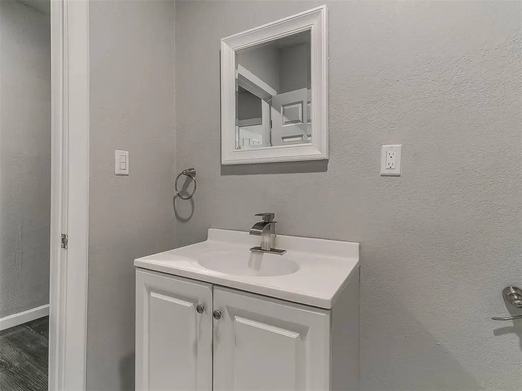 Photo 18 — 1509 NW 11th Street, Oklahoma City, OK 73106