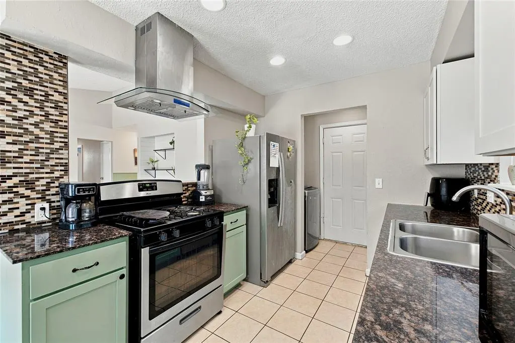Photo 2 — 3020 SE 57th Street, Oklahoma City, OK 73135