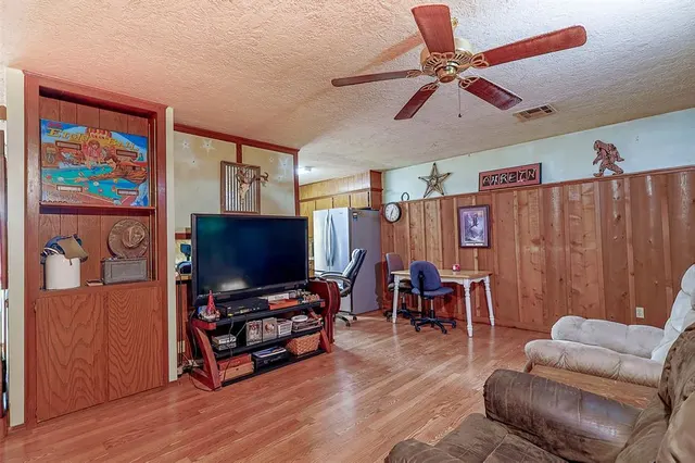 Photo 7 — 201 N 72nd Street, Noble, OK 73068