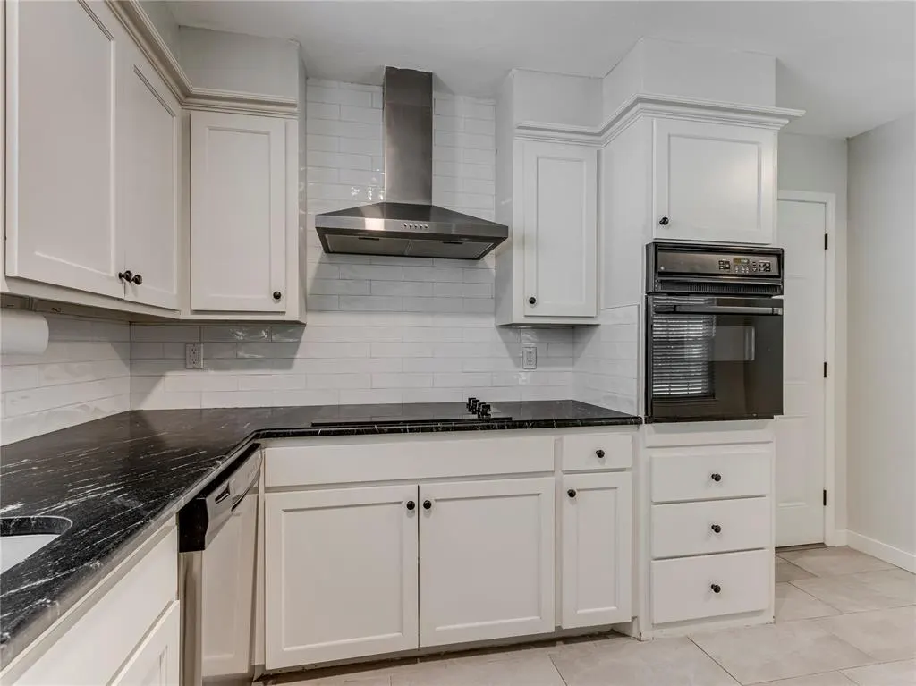 Photo 17 — 3120 NW 61st Place, Oklahoma City, OK 73112