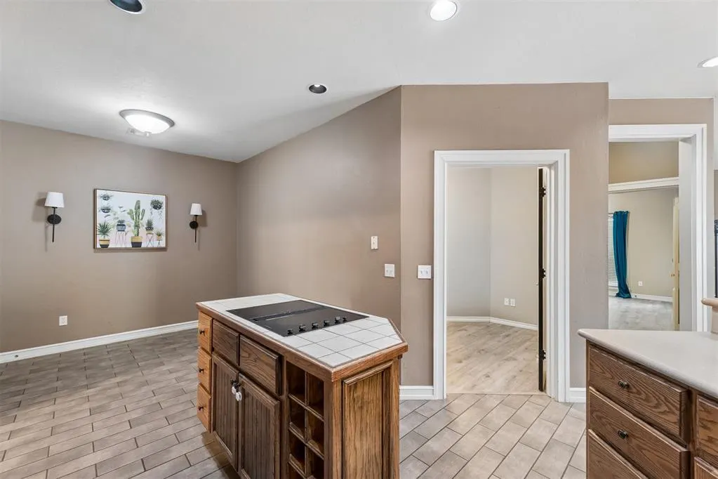 Photo 13 — 1633 Laurel Place, Edmond, OK 73003
