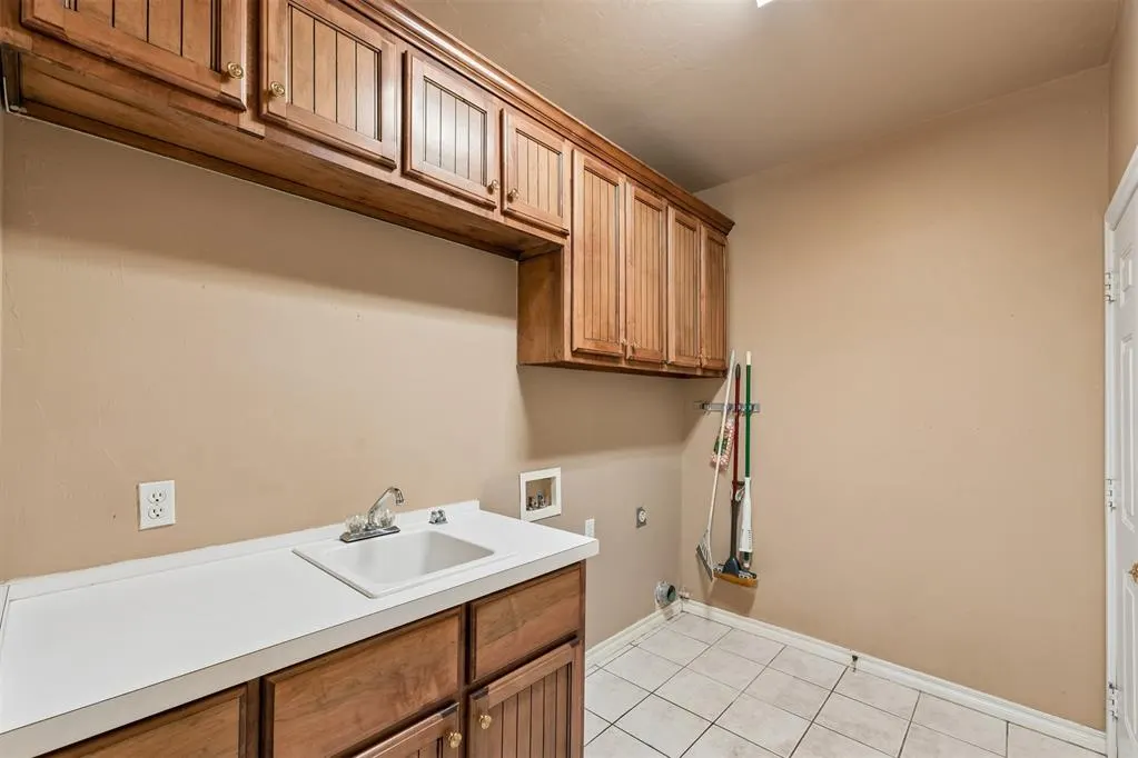 Photo 37 — 1633 Laurel Place, Edmond, OK 73003