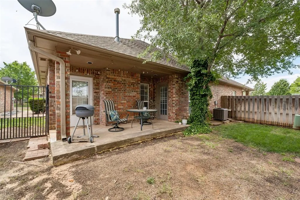 Photo 40 — 1633 Laurel Place, Edmond, OK 73003