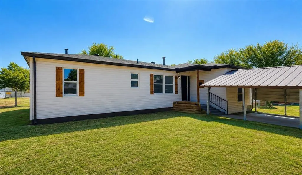 Front exterior — 1116 Hickory Lane, Oklahoma City, OK 73110