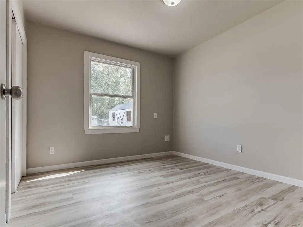 Photo 8 — 1116 Hickory Lane, Oklahoma City, OK 73110
