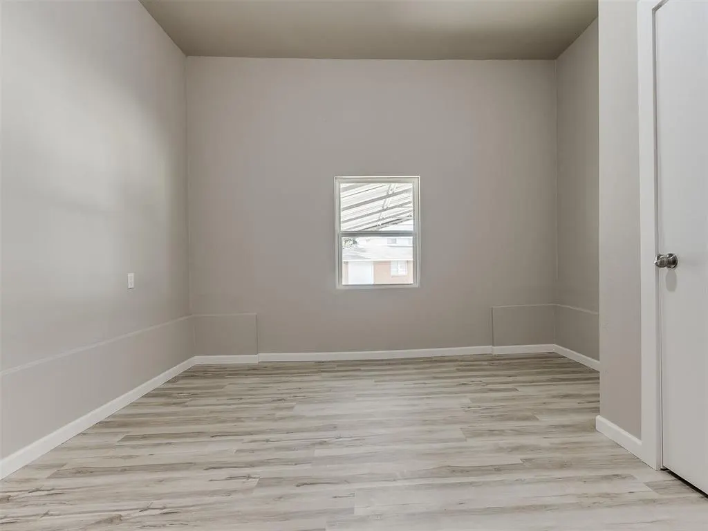 Photo 16 — 1116 Hickory Lane, Oklahoma City, OK 73110