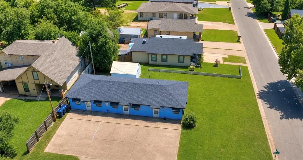 Front exterior — 3820 S Hudson Avenue, Oklahoma City, OK 73109