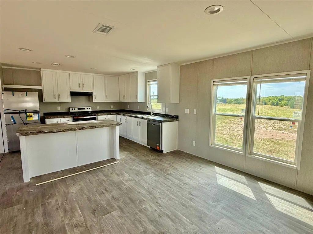 Photo 2 — 8782 Rebekah Road, Yukon, OK 73099
