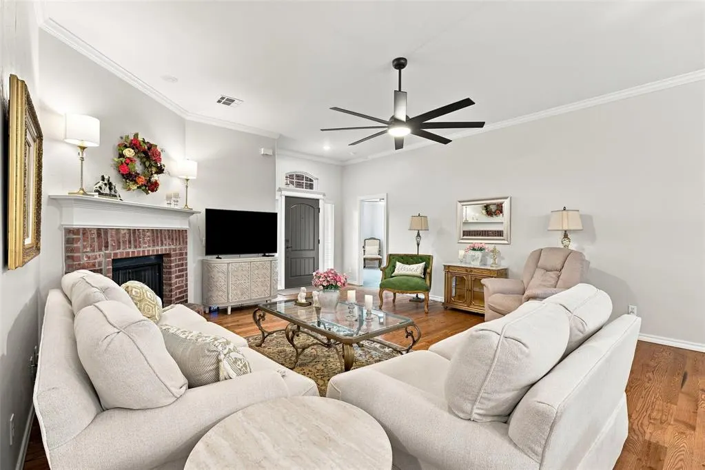 Photo 12 — 17308 Serrano Drive, Oklahoma City, OK 73170