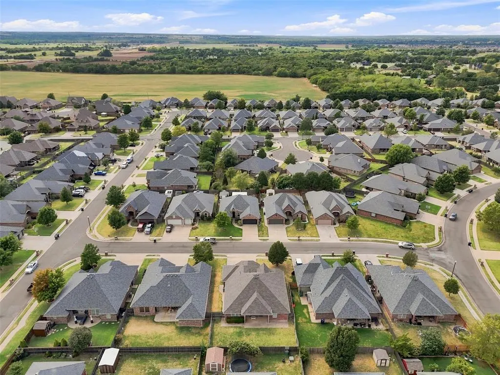Photo 39 — 17308 Serrano Drive, Oklahoma City, OK 73170