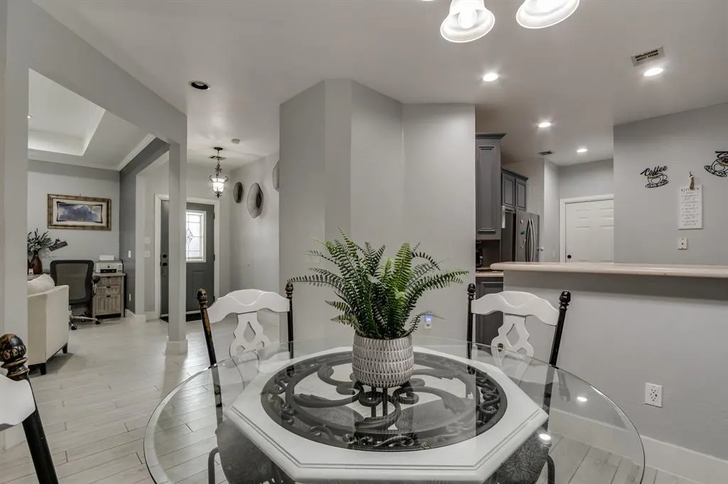 Photo 10 — 1601 Laurel Place, Edmond, OK 73003