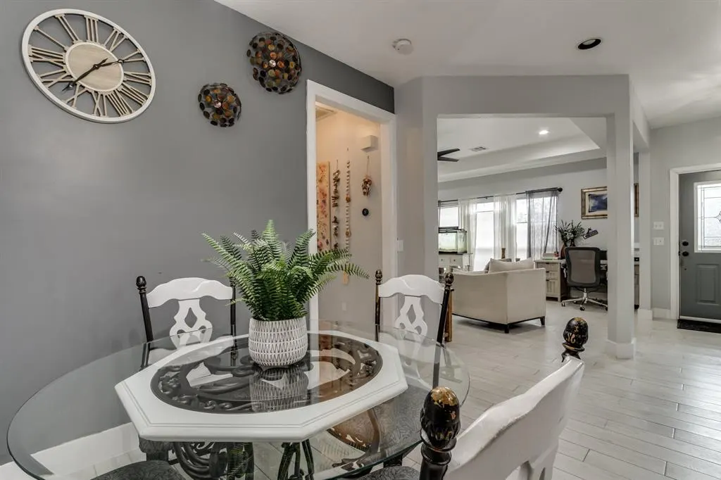 Photo 11 — 1601 Laurel Place, Edmond, OK 73003