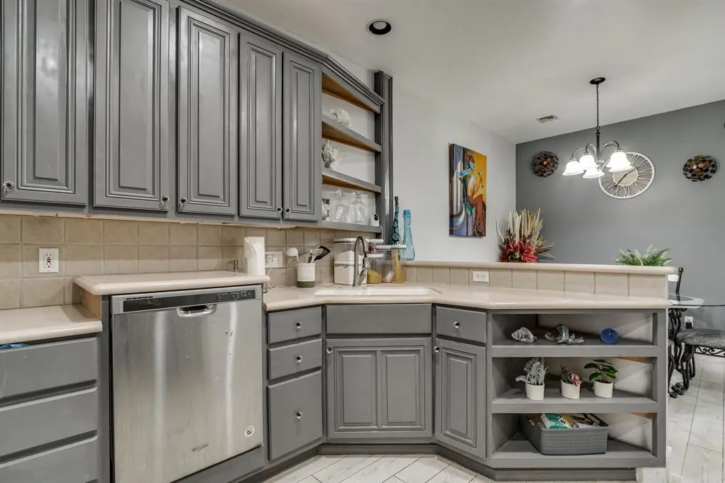 Photo 12 — 1601 Laurel Place, Edmond, OK 73003