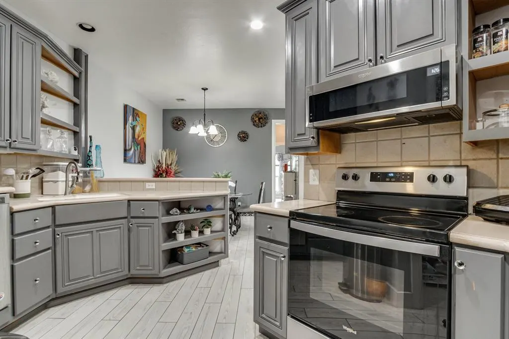 Photo 15 — 1601 Laurel Place, Edmond, OK 73003
