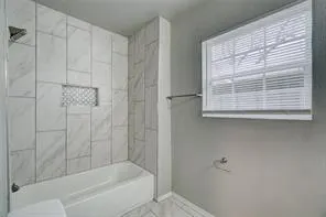 Photo 2 — 537 SW 45th Street, Oklahoma City, OK 73109