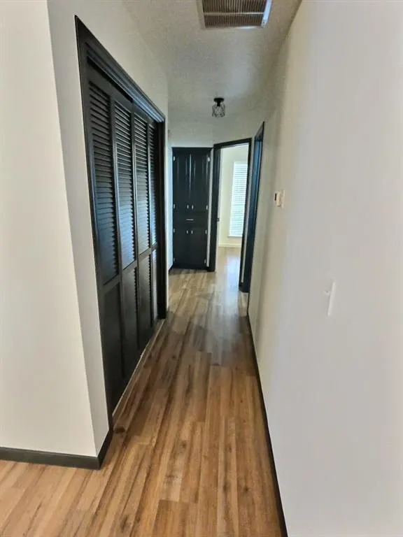 Photo 3 — 316 Town Park Road, Norman, OK 73072