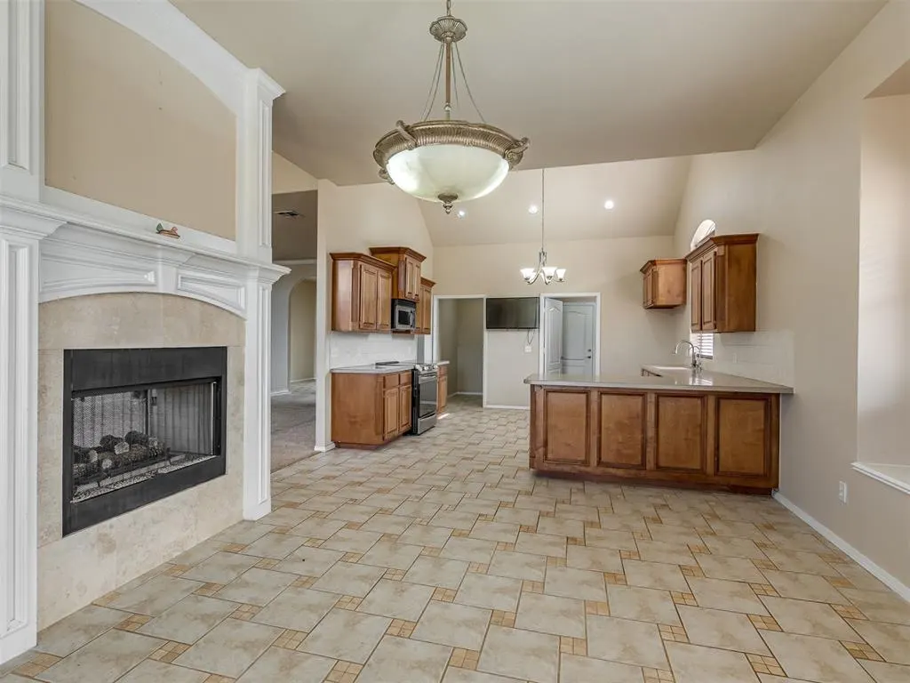 Photo 13 — 2365 Elm Tree Lane, Blanchard, OK 73010