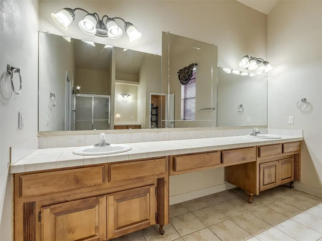 Photo 17 — 2365 Elm Tree Lane, Blanchard, OK 73010