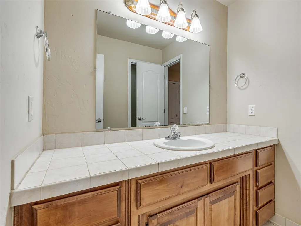 Photo 22 — 2365 Elm Tree Lane, Blanchard, OK 73010