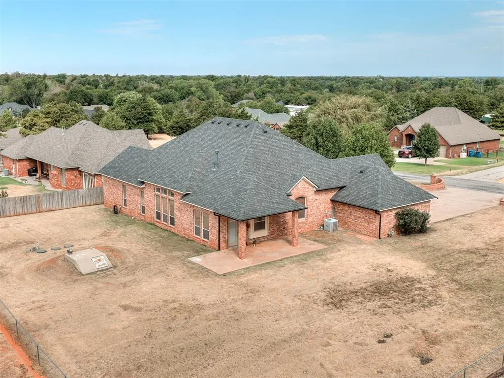 Photo 35 — 2365 Elm Tree Lane, Blanchard, OK 73010