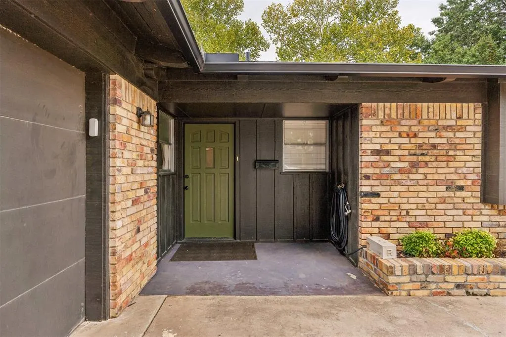Photo 3 — 3604 N Ann Arbor Place, Oklahoma City, OK 73122