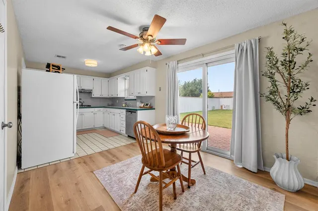 Photo 4 — 625 SW 9th Street, Moore, OK 73160